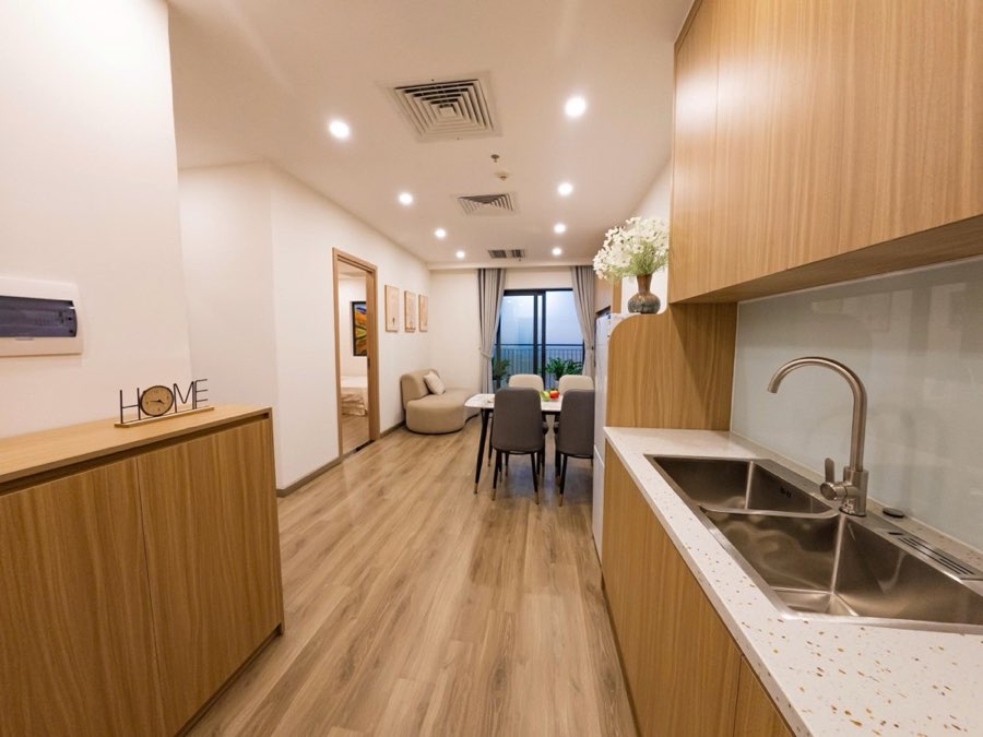 Bếp và lối vào